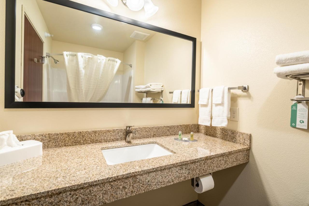 Cobblestone Inn & Suites - Kermit المظهر الخارجي الصورة